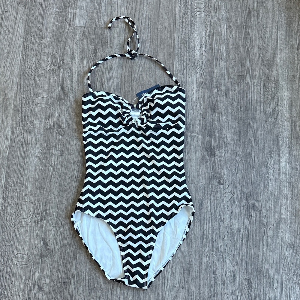 Old Navy Black and White Chevron Bikini